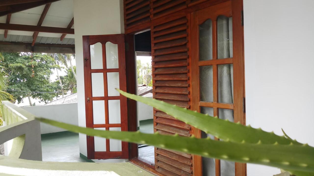 Julie Guest House 坦加拉 外观 照片